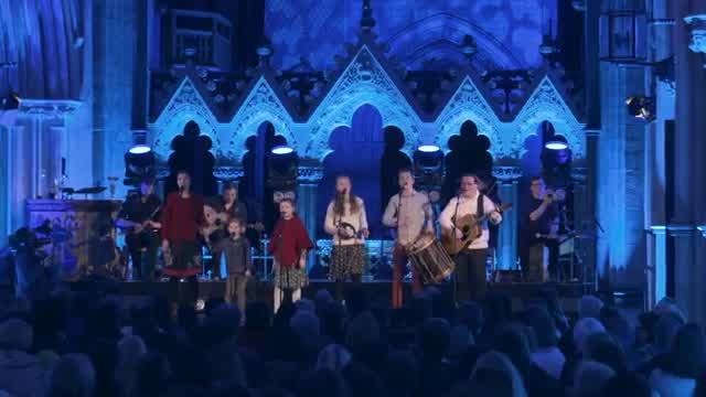 Angelo Kelly & Family - Silent Night (Oíche Chiúin)