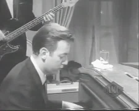 Bobby Darin - Beyond the Sea