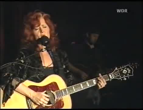 Bonnie Raitt - Dimming of the Day