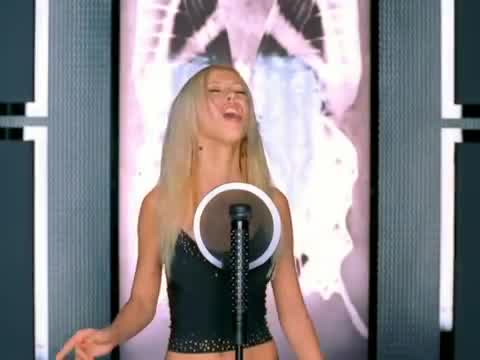 Christina Aguilera - I Turn to You