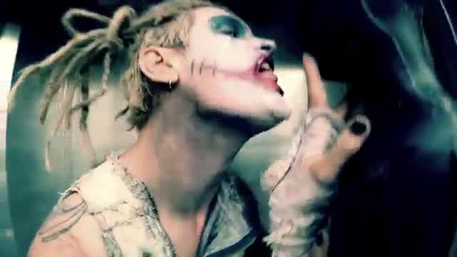 Davey Suicide - The Hole Is Where the Heart Is