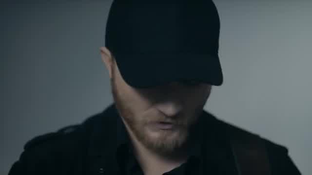 Eric Paslay - She Don't Love You