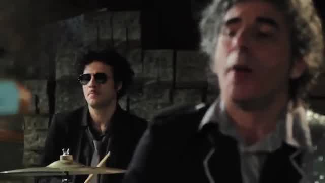 Los Tipitos - Reirnos del amor