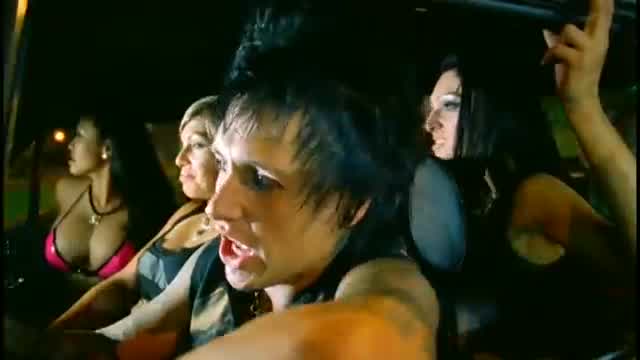 Papa Roach - …To Be Loved