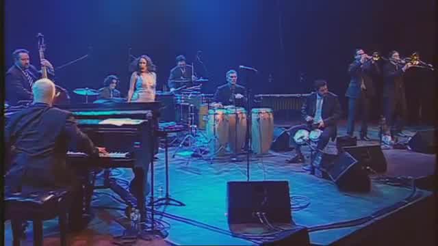 Pink Martini - Let's Never Stop Falling in Love