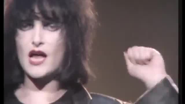 Siouxsie and the Banshees - This Wheel’s on Fire