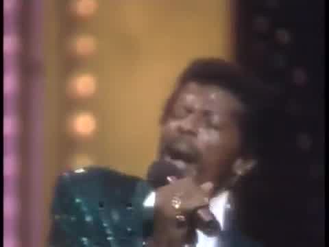 The Temptations - Treat Her Like a Lady