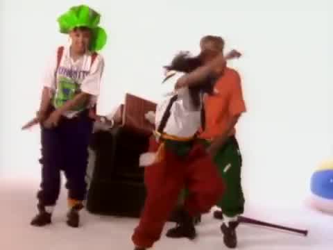 TLC - Ain't 2 Proud 2 Beg