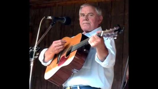 Tom T. Hall - Who's Gonna Feed Them Hogs